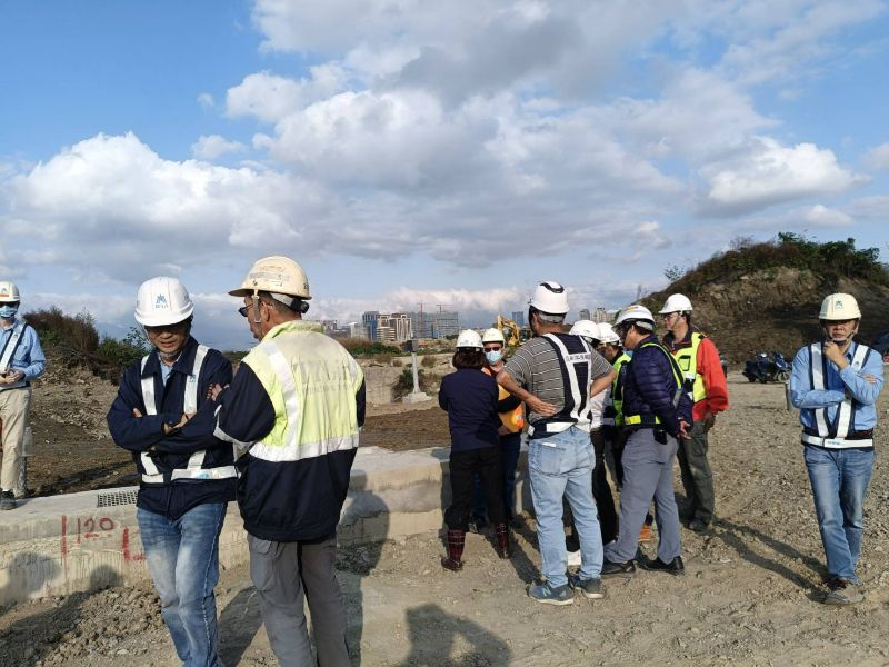 副局長7-7工區視察
