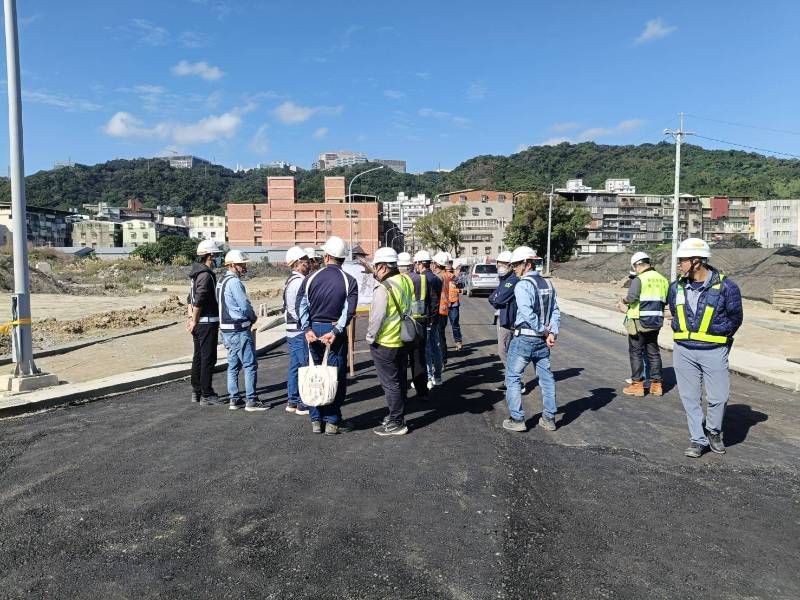 局長7-7、7-4-3工區視察