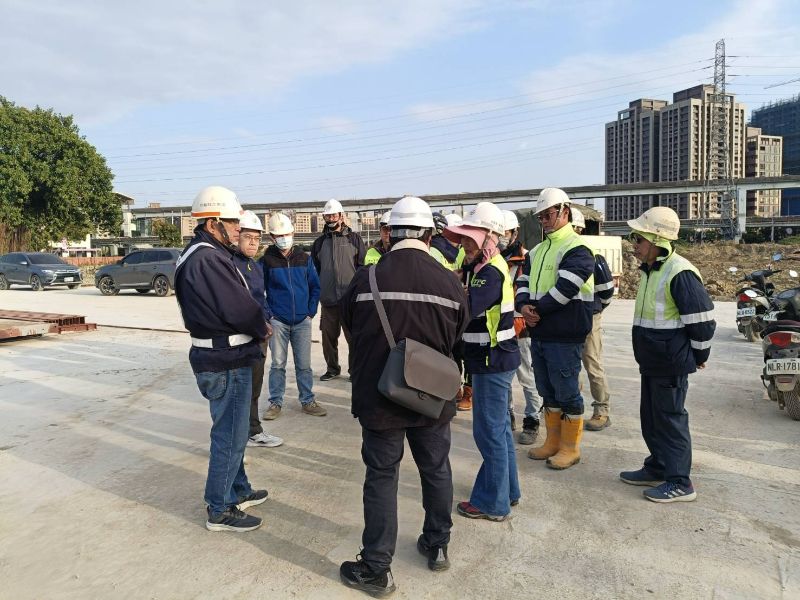 副局長預鑄場視察