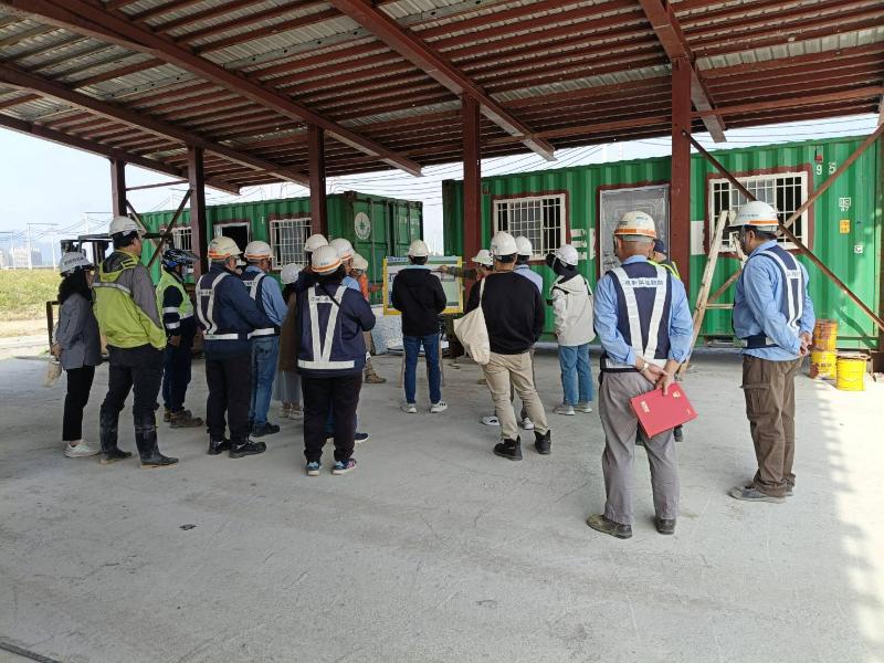 地政局長視察橋梁預鑄場